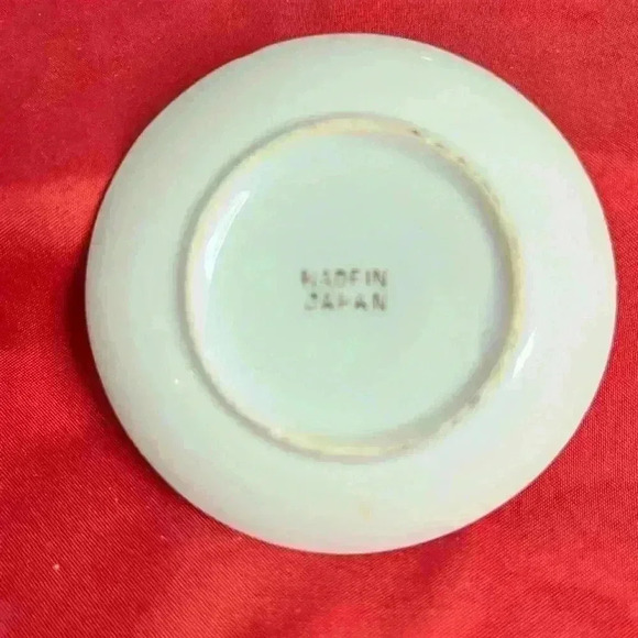 Child’s Tea Set - Picture 3 of 4